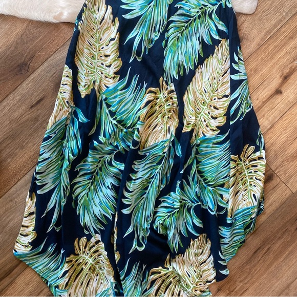 Jessica Taylor dress with a tropical leaf pattern, 100% rayon - Picture 3 of 8